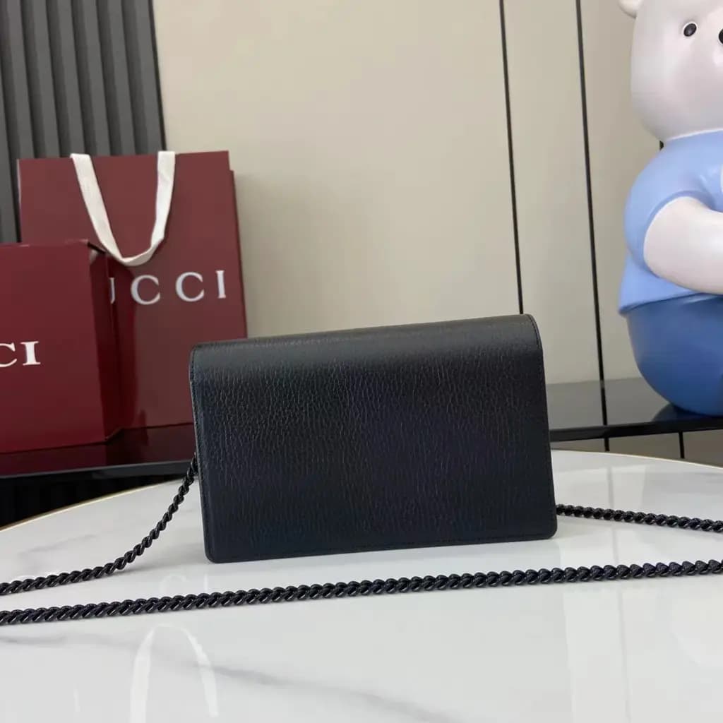 구찌 Gucci GG 마몬트 레더 금장 체인 미니 크로스백  상세 이미지