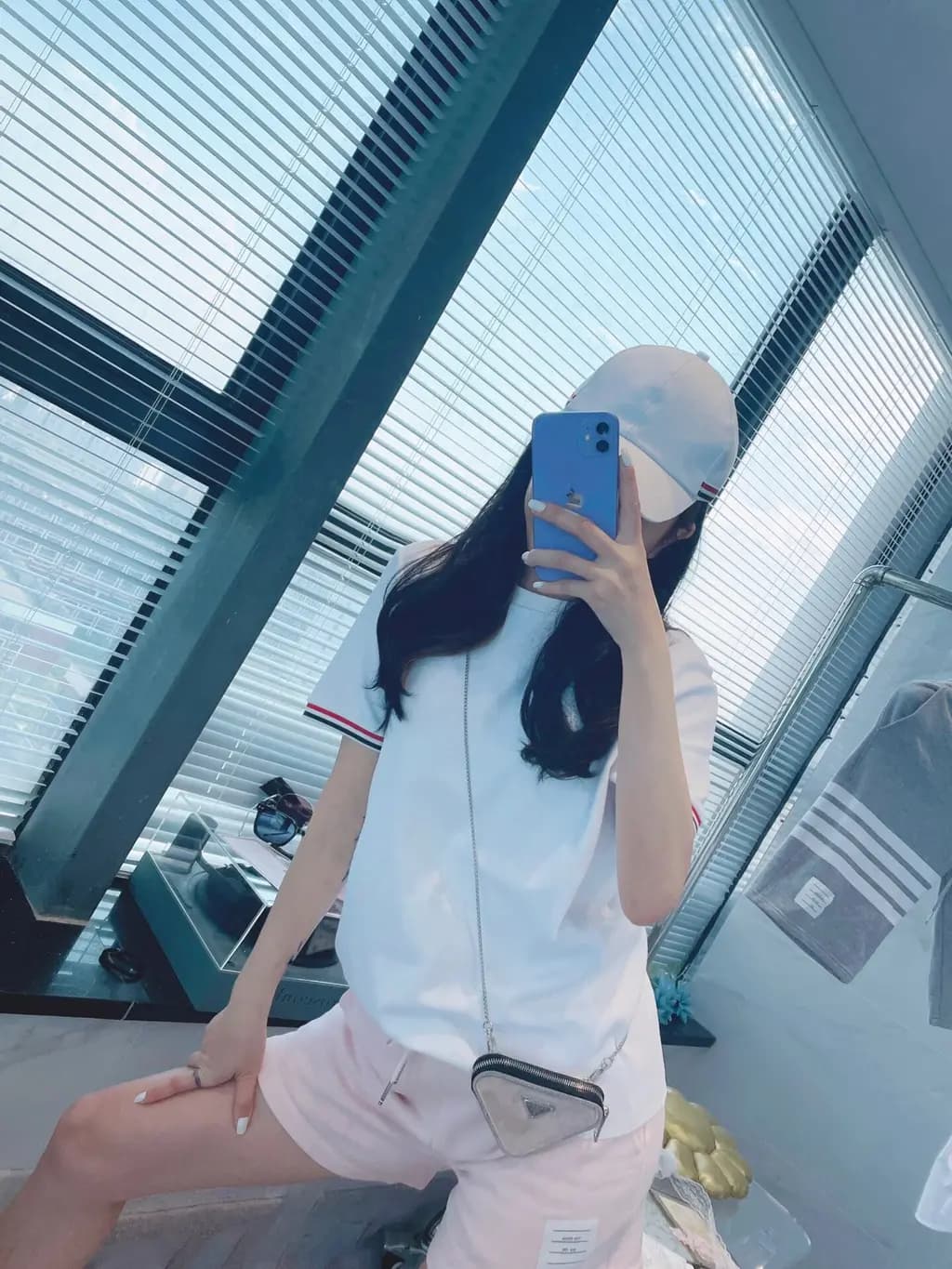 톰브라운 톰브라운 x SSENSE 반팔티 상세 이미지
