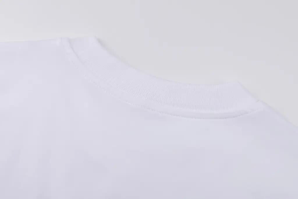 몽클레어 몽클레어 로고 배지 프린트 반팔티 상세 이미지