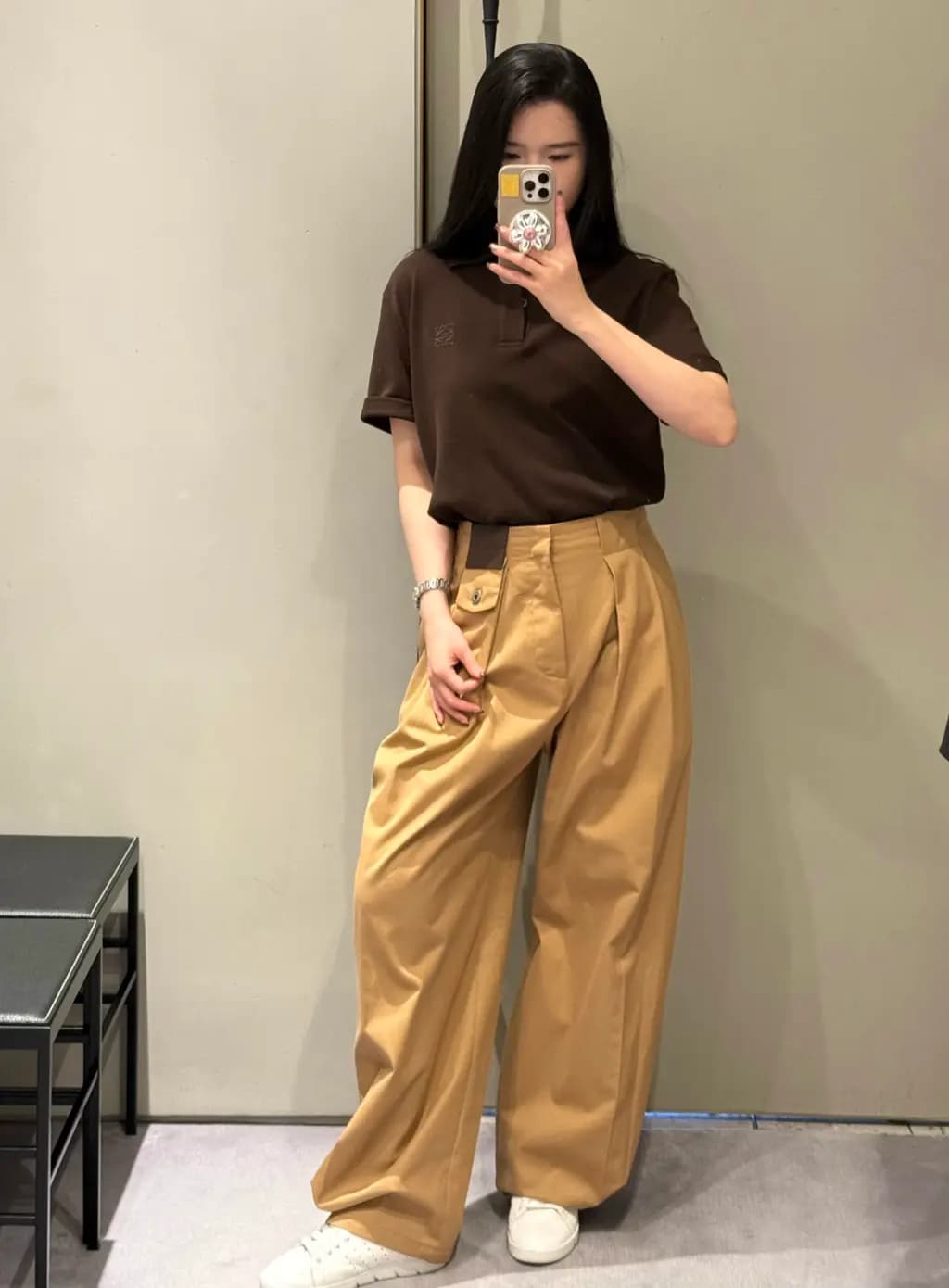 로에베 로에베 아나그램 자수 폴로 셔츠 상세 이미지