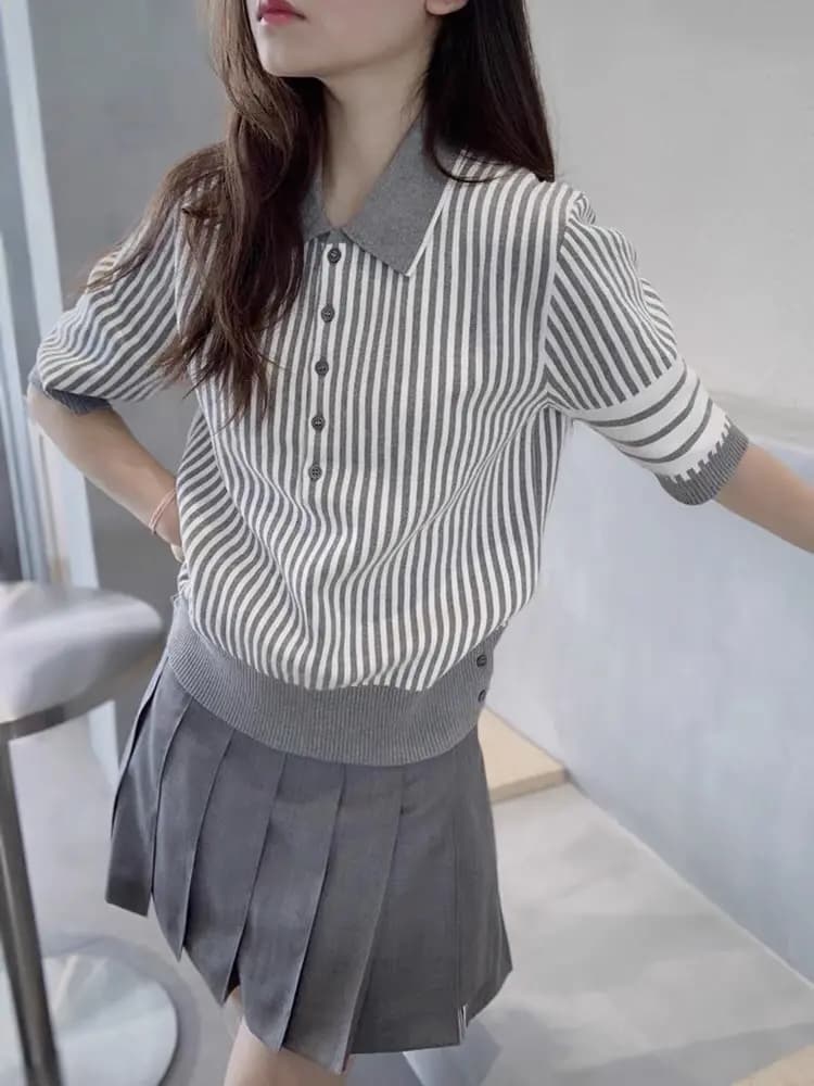 톰브라운 톰브라운 코튼 시어서커 폴로 셔츠 상세 이미지