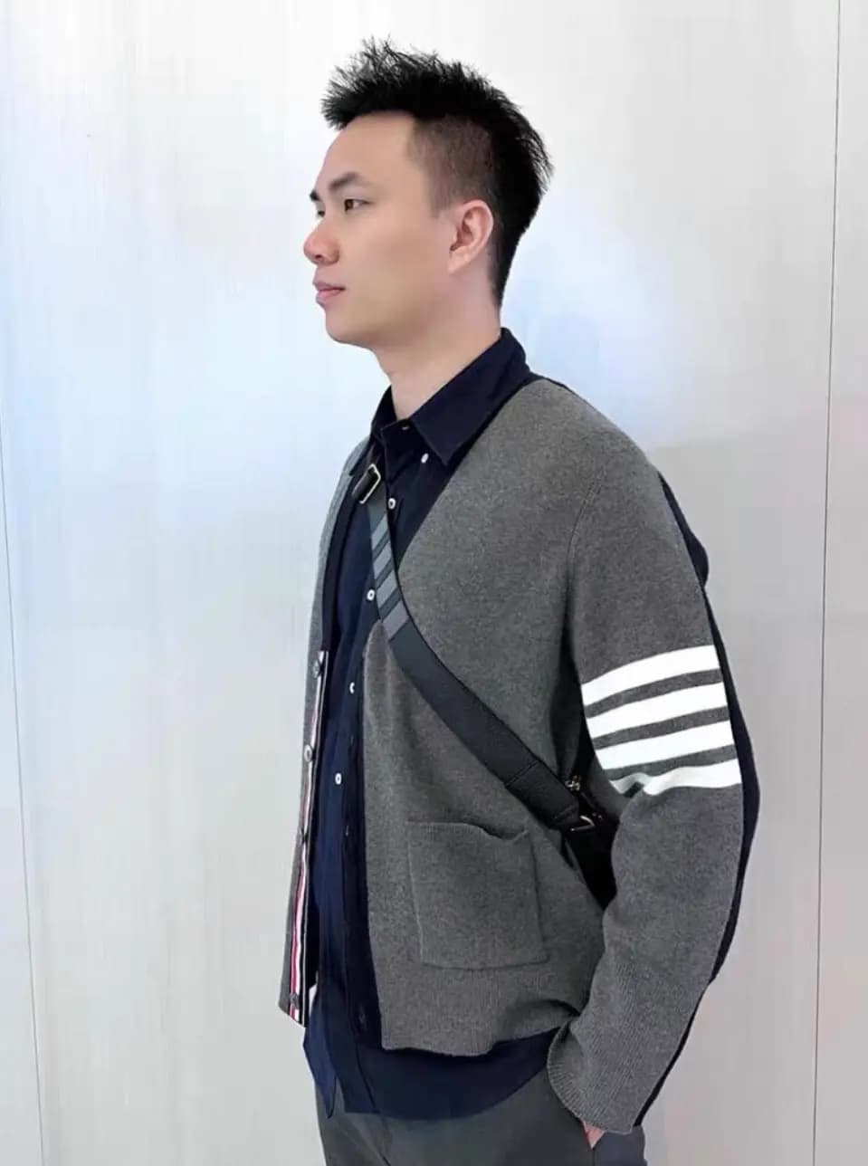 톰브라운 톰브라운 양면 스티치 가디건 상세 이미지