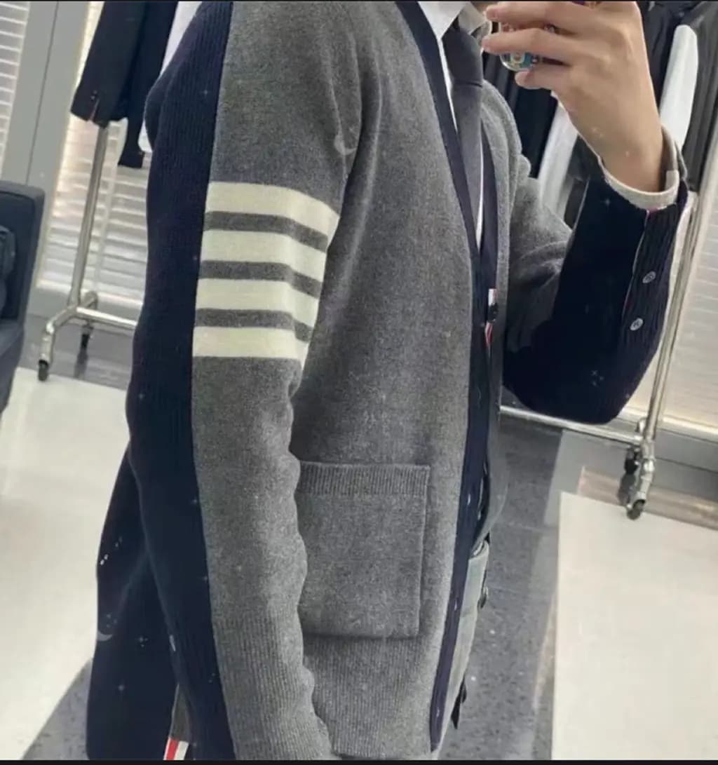 톰브라운 톰브라운 양면 스티치 가디건 상세 이미지