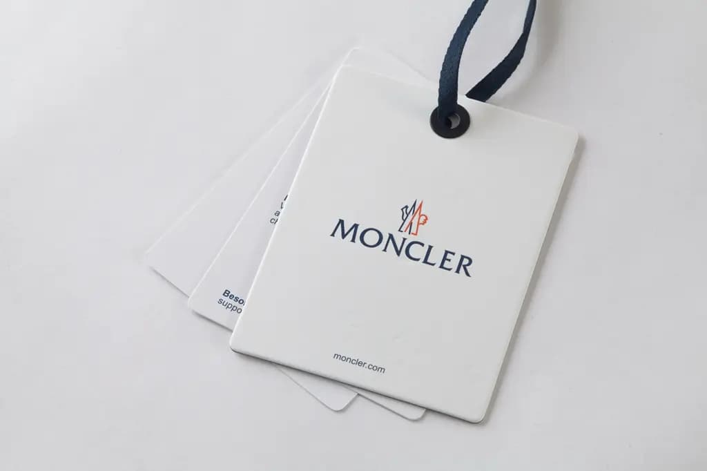 몽클레어 몽클레어 넥 로고 자수 반팔 티셔츠 상세 이미지