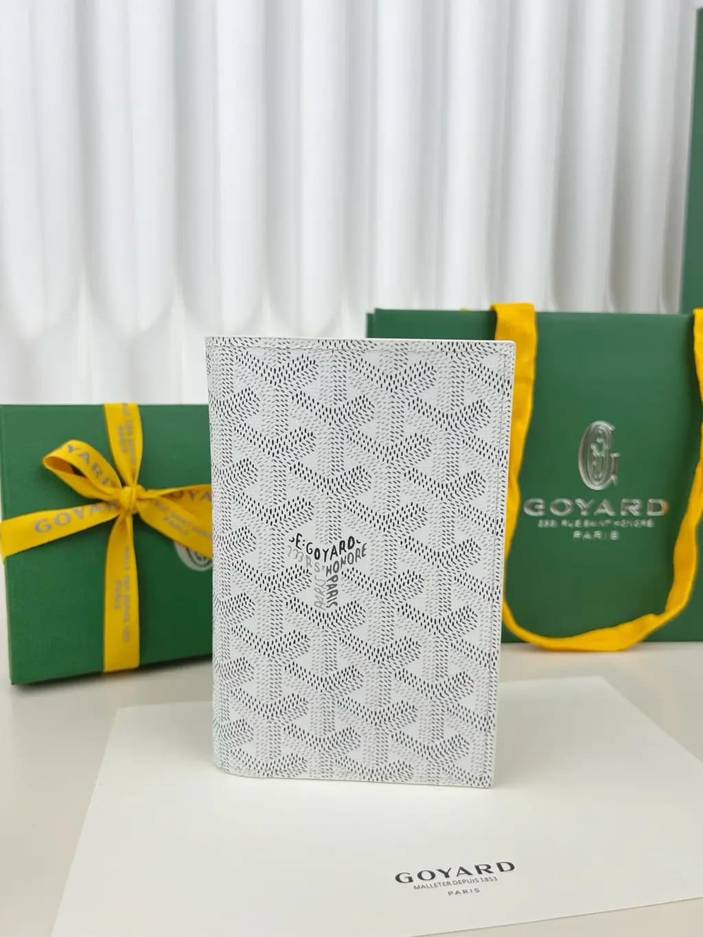 고야드 고야드 그르넬 여권 케이스 상세 이미지