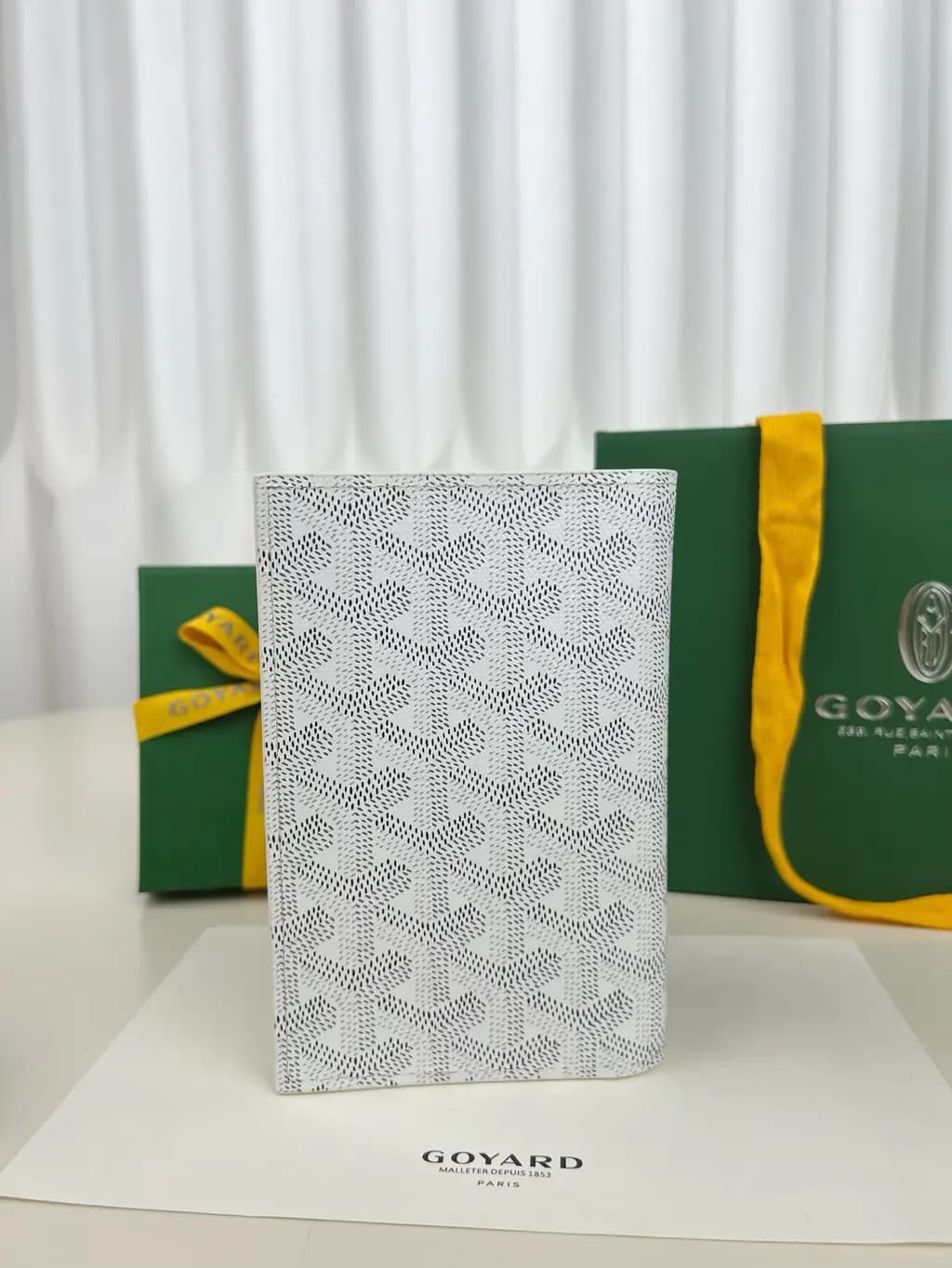 고야드 고야드 그르넬 여권 케이스 상세 이미지