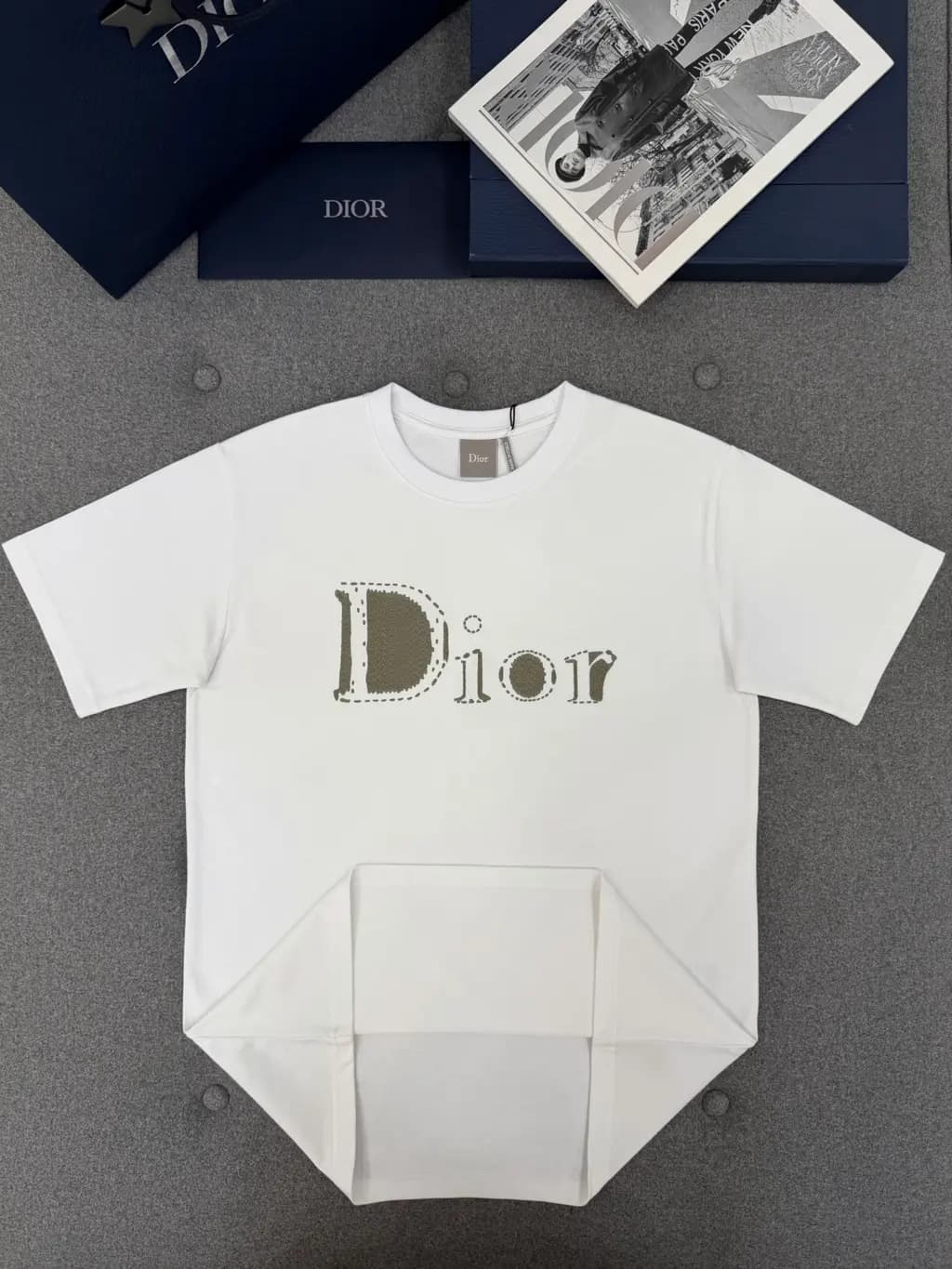 디올 디올 루즈핏 반팔 티셔츠 상세 이미지