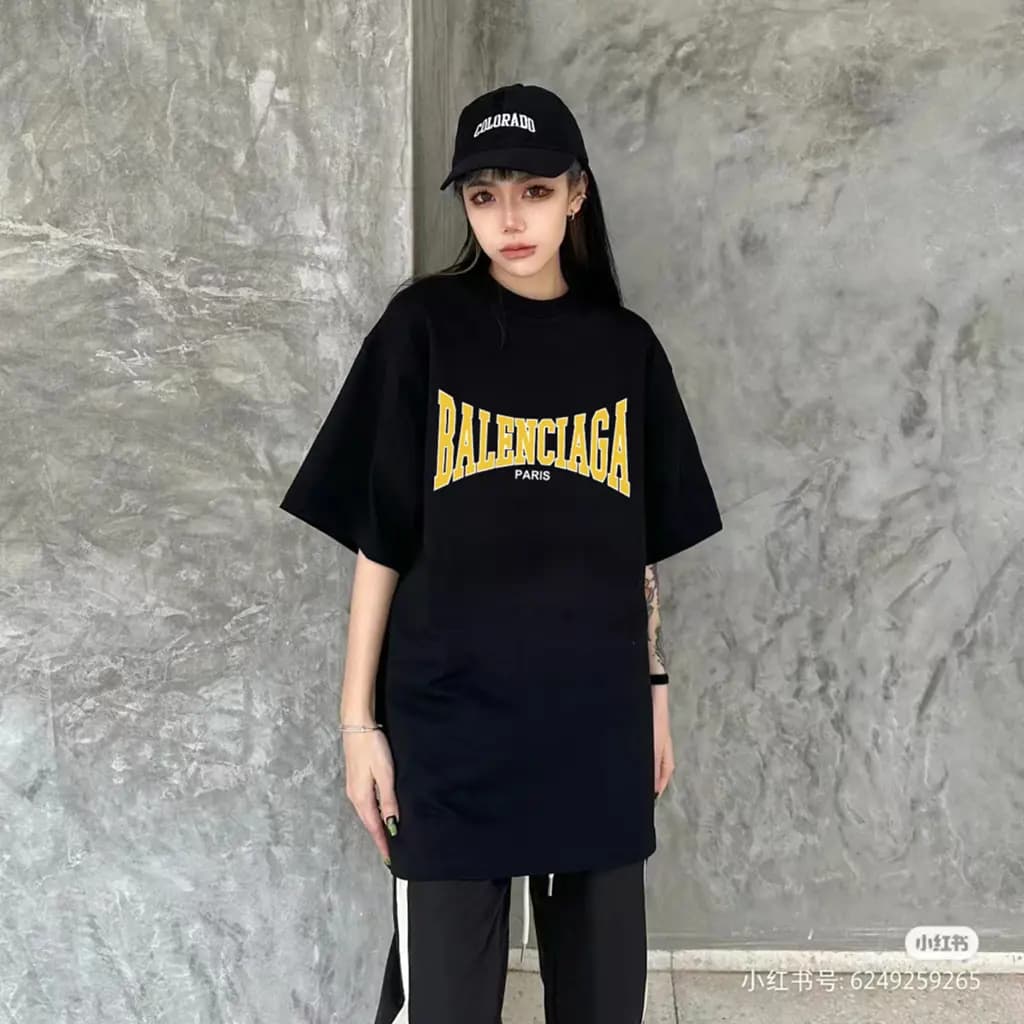 발렌시아가 발렌시아가 파리 로고 프린트 반팔 티셔츠 상세 이미지