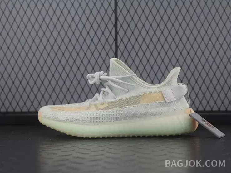 아디다스 YEEZY 350 V2 상세 이미지