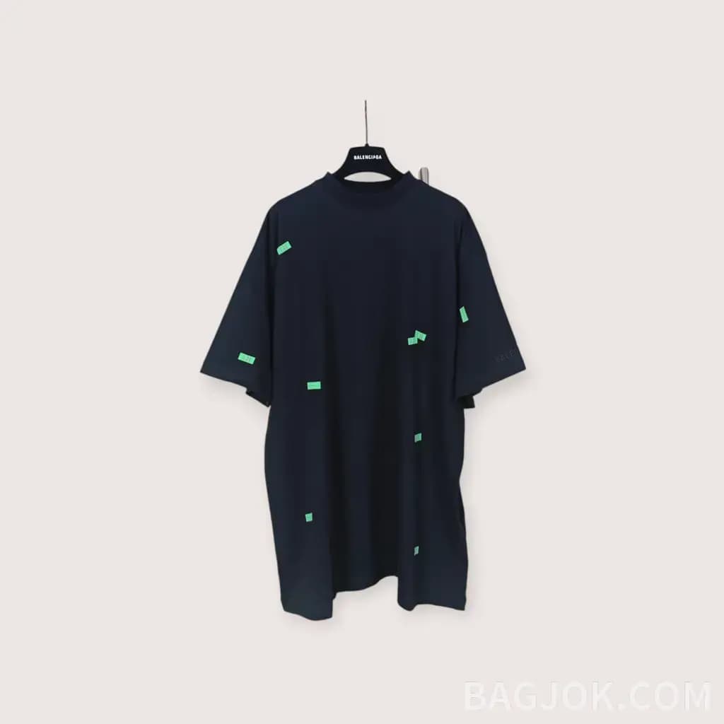 발렌시아가 26SS 520 스티커 티셔츠_대표이미지