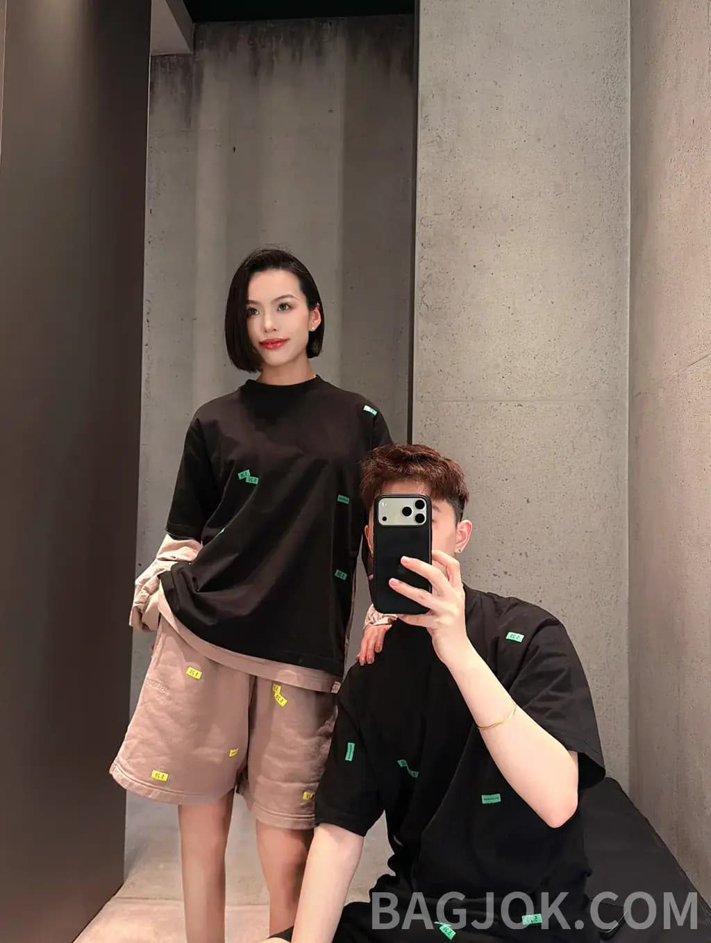 발렌시아가 발렌시아가 26SS 520 스티커 티셔츠 상세 이미지