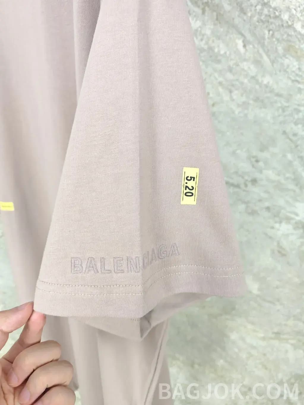 발렌시아가 발렌시아가 26SS 520 스티커 티셔츠 상세 이미지