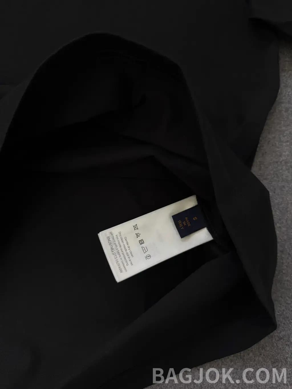 루이비통 루이비통 비즈 자수 로고 반팔 티셔츠 상세 이미지