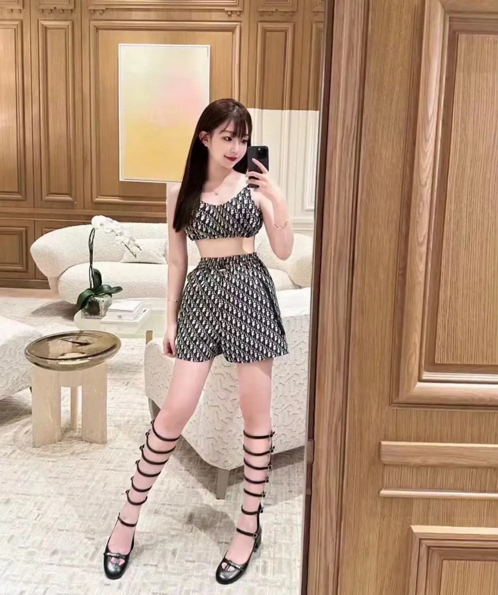디올 디올 오블리크 스트랩 탱크 탑 상세 이미지