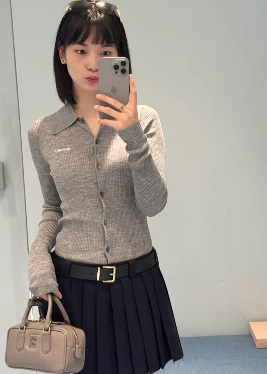 미우미우 미우미우 울 실크 혼방 가디건 상세 이미지