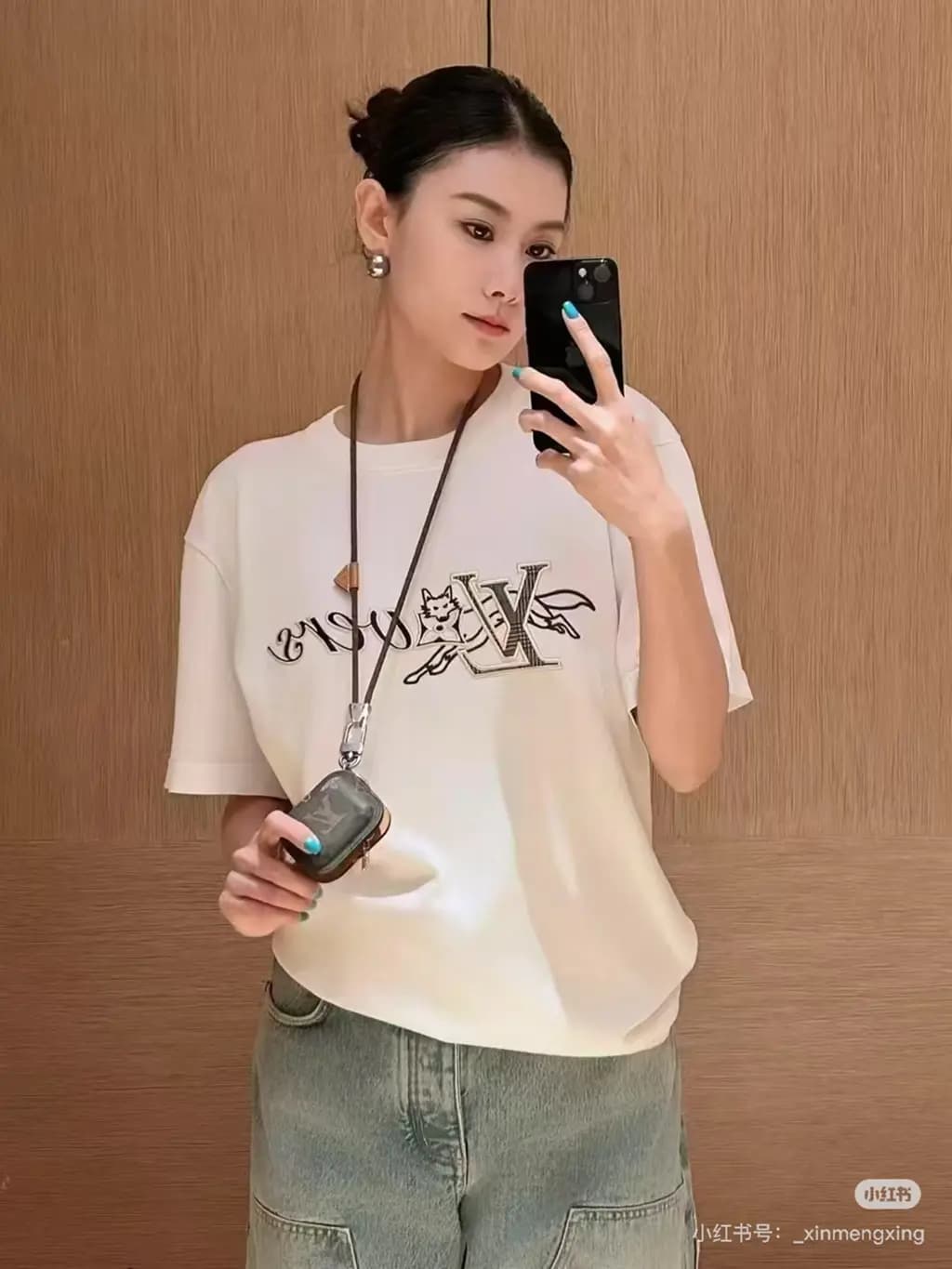 루이비통 루이비통 LVers 폭스 그래픽 반팔 티셔츠 상세 이미지