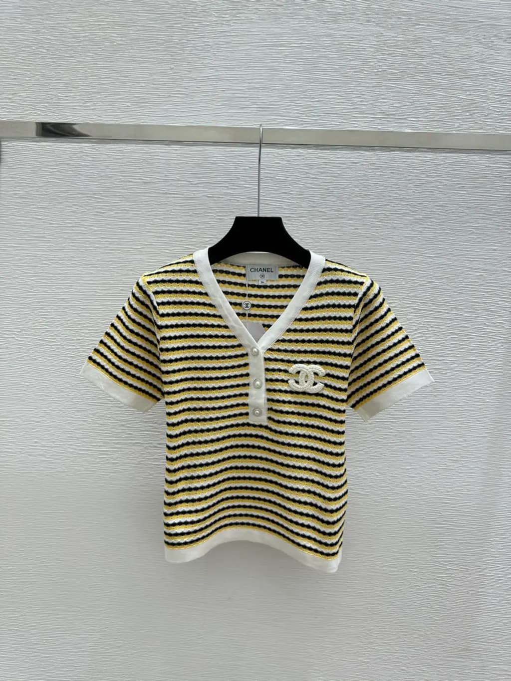 샤넬 멀티 스트라이프 크롭 반팔 니트