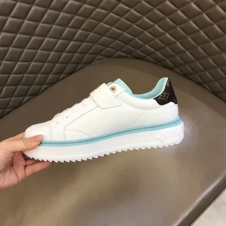 루이비통 루이비통 타임 아웃 스니커즈 상세 이미지