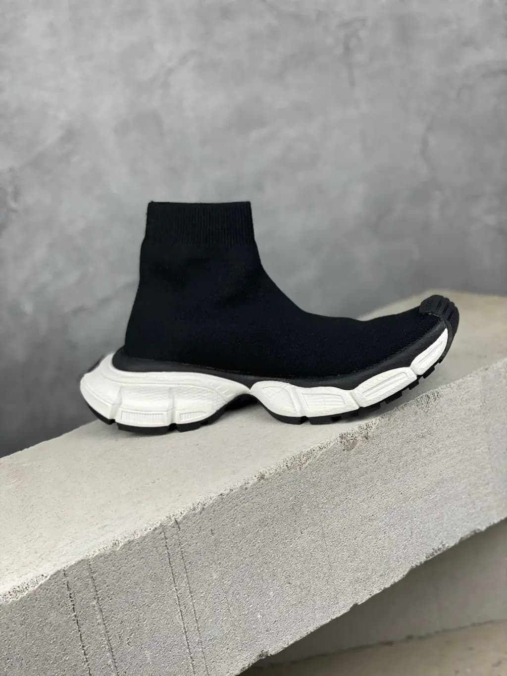 발렌시아가 발렌시아가 3XL 스피드러너 상세 이미지
