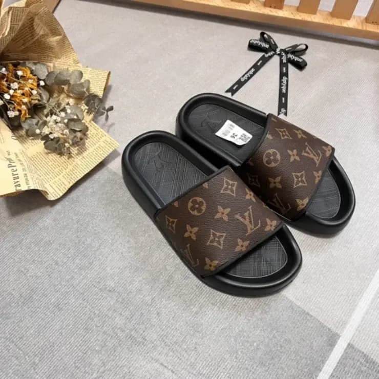 루이비통 루이비통 워터프론트 뮬  상세 이미지