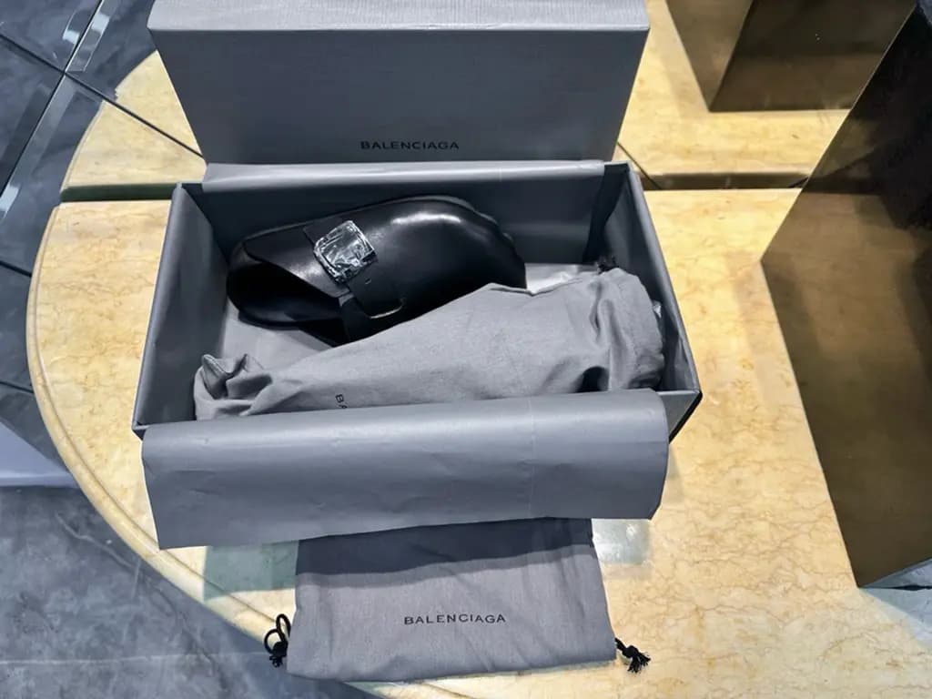 발렌시아가 발렌시아가 선데이 뮬 상세 이미지
