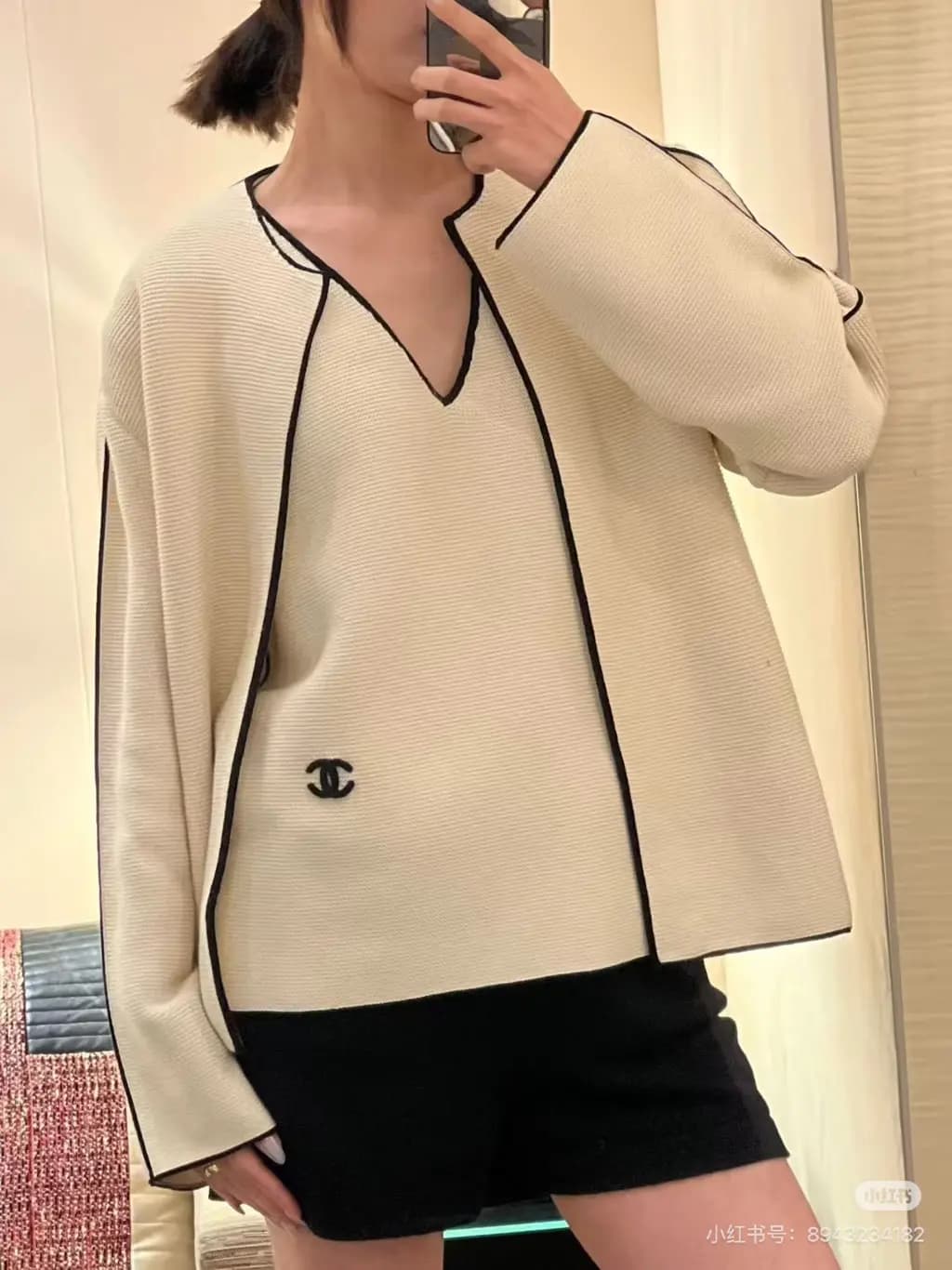 샤넬 샤넬 매튜 블레이지 데뷔 컬렉션 크롭 가디건 상세 이미지