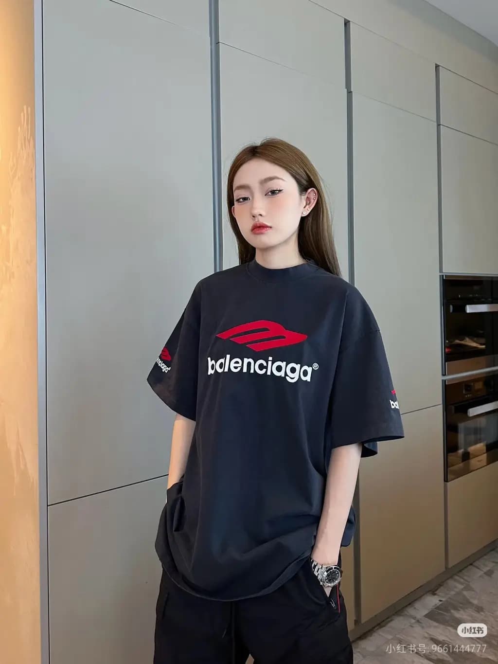 발렌시아가 발렌시아가 BB 로고 자수 오버핏 반팔 티셔츠 상세 이미지