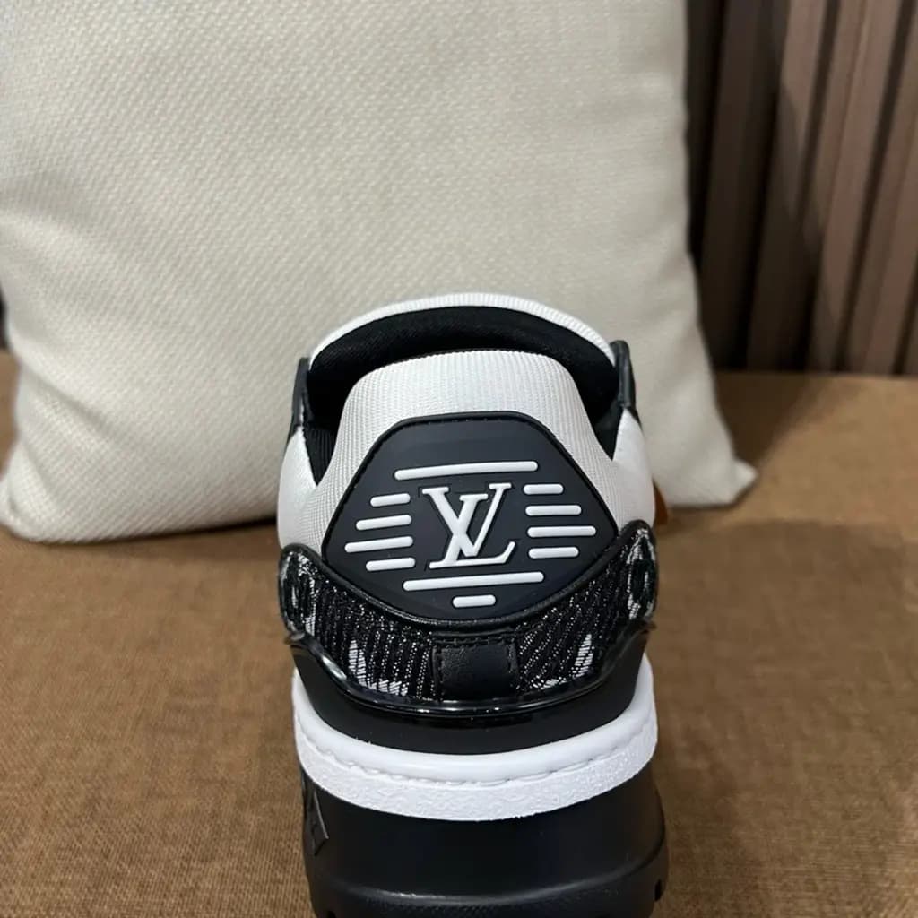 루이비통 루이비통 LV 트레이너 맥시 스니커즈 상세 이미지