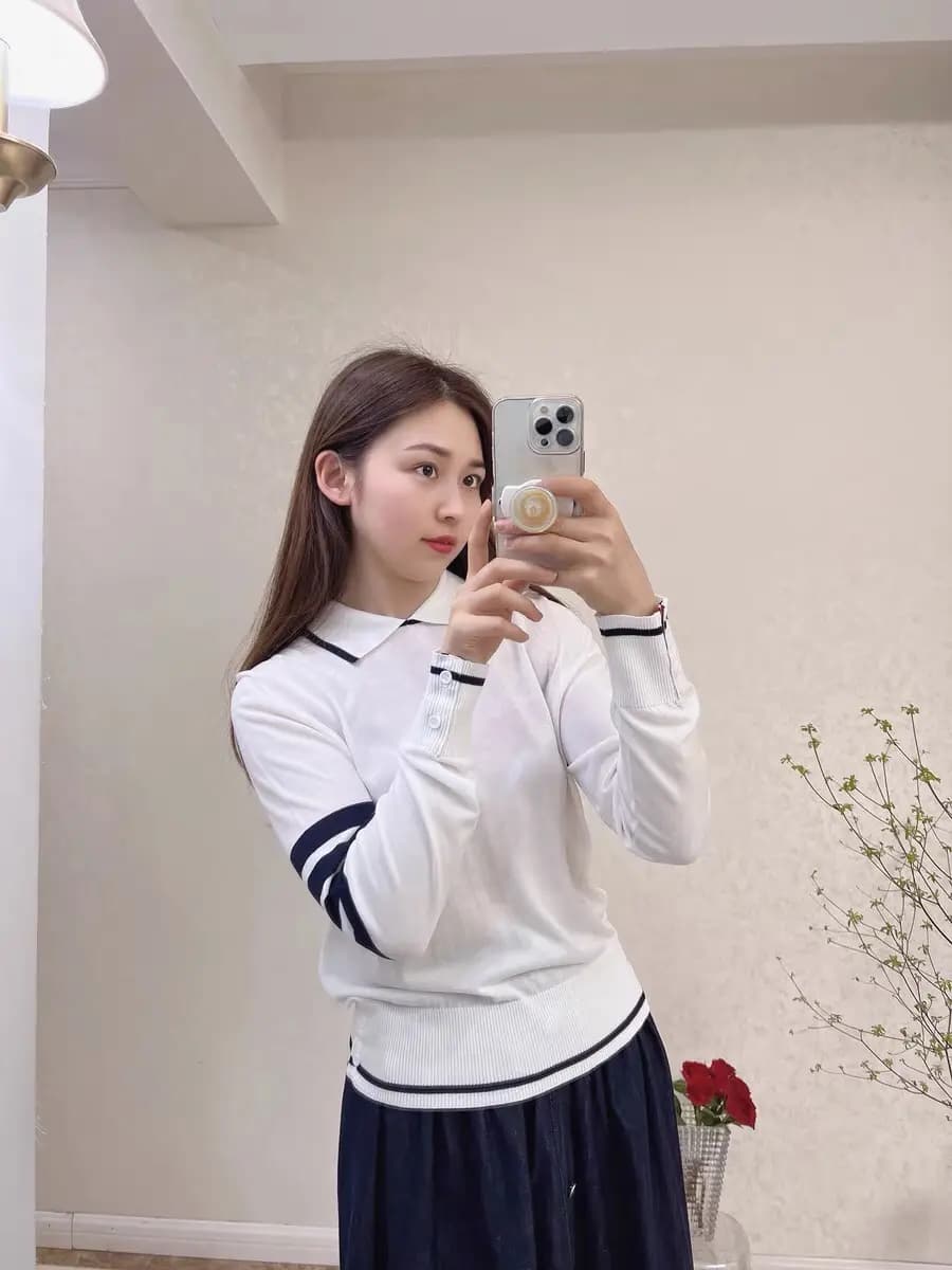 톰브라운 톰브라운 시그니처 4-Bar 티핑 디테일 폴로 니트 상세 이미지