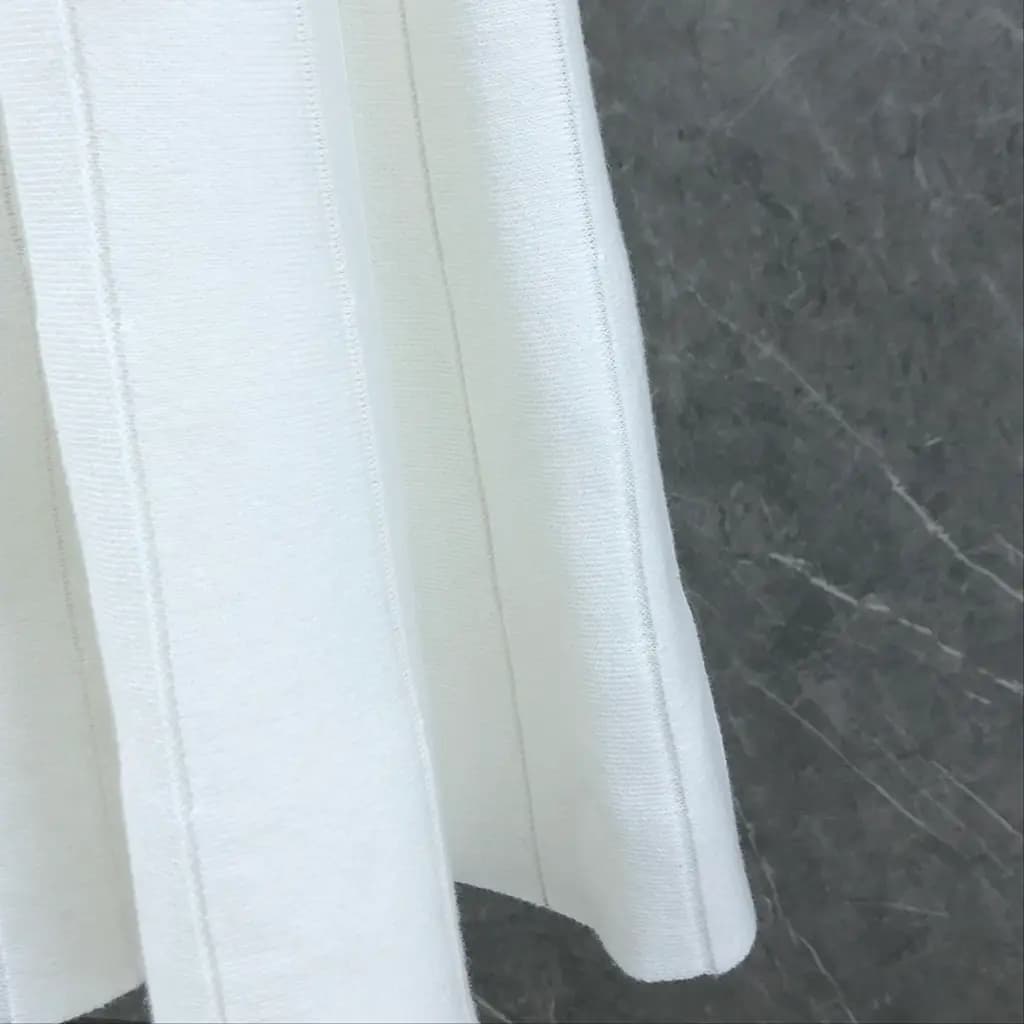 톰브라운 톰브라운 스타일 콘트라스트 피터팬 칼라 니트 원피스 상세 이미지