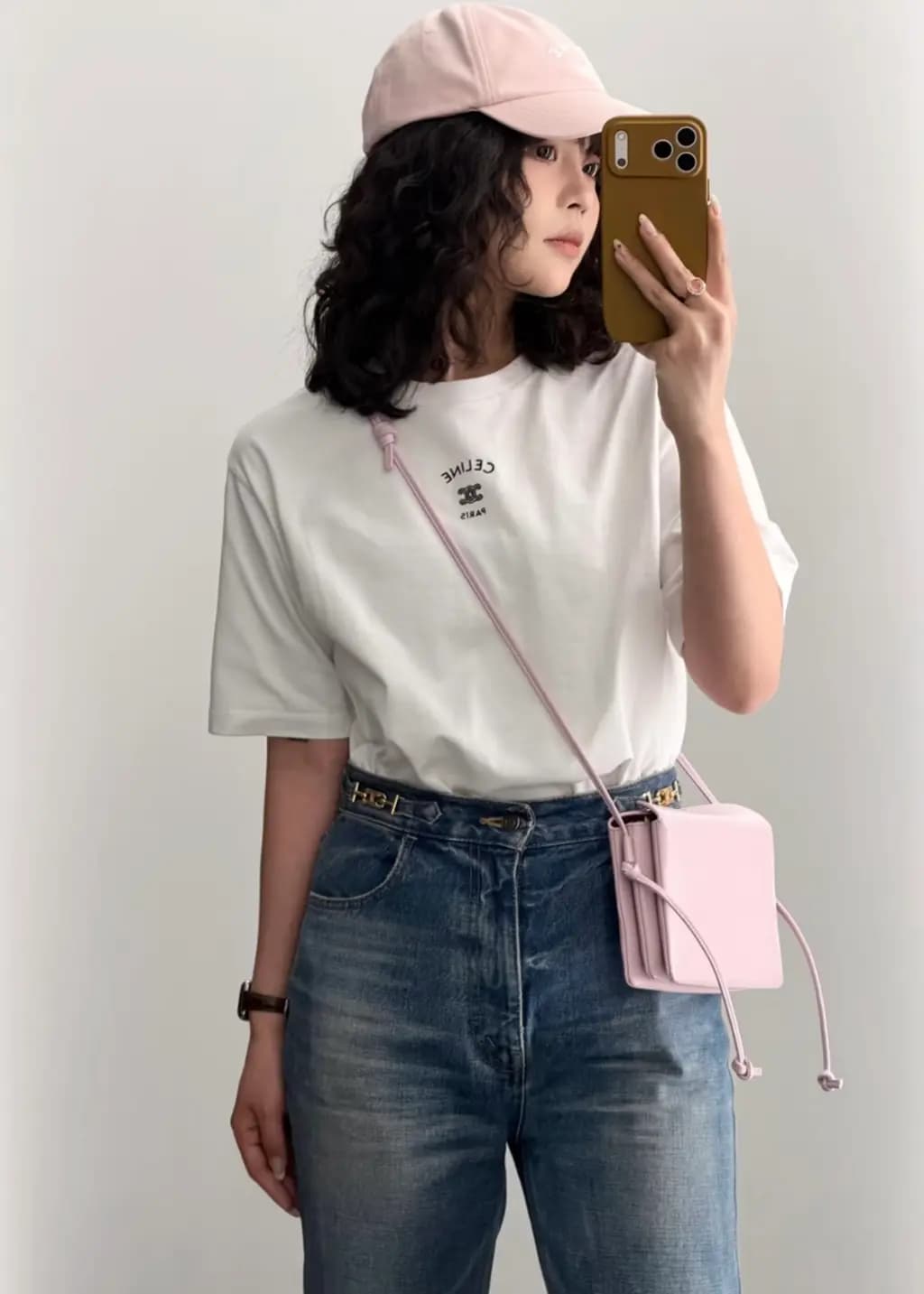 셀린느 셀린느 CC 로고 자수 크루넥 티셔츠 상세 이미지