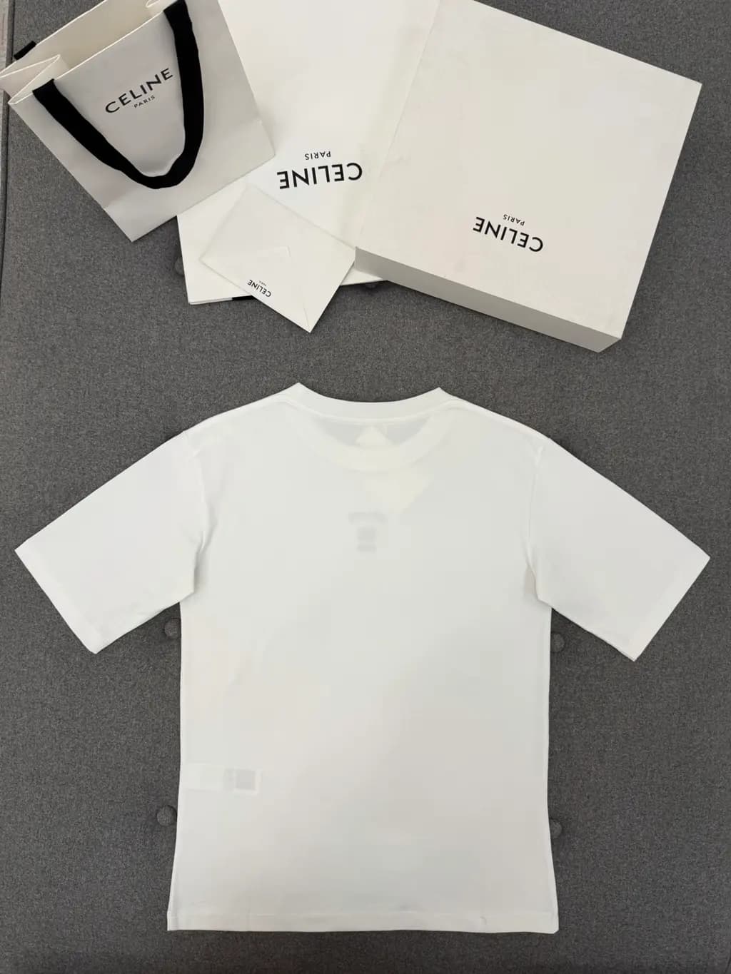 셀린느 셀린느 CC 로고 자수 크루넥 티셔츠 상세 이미지