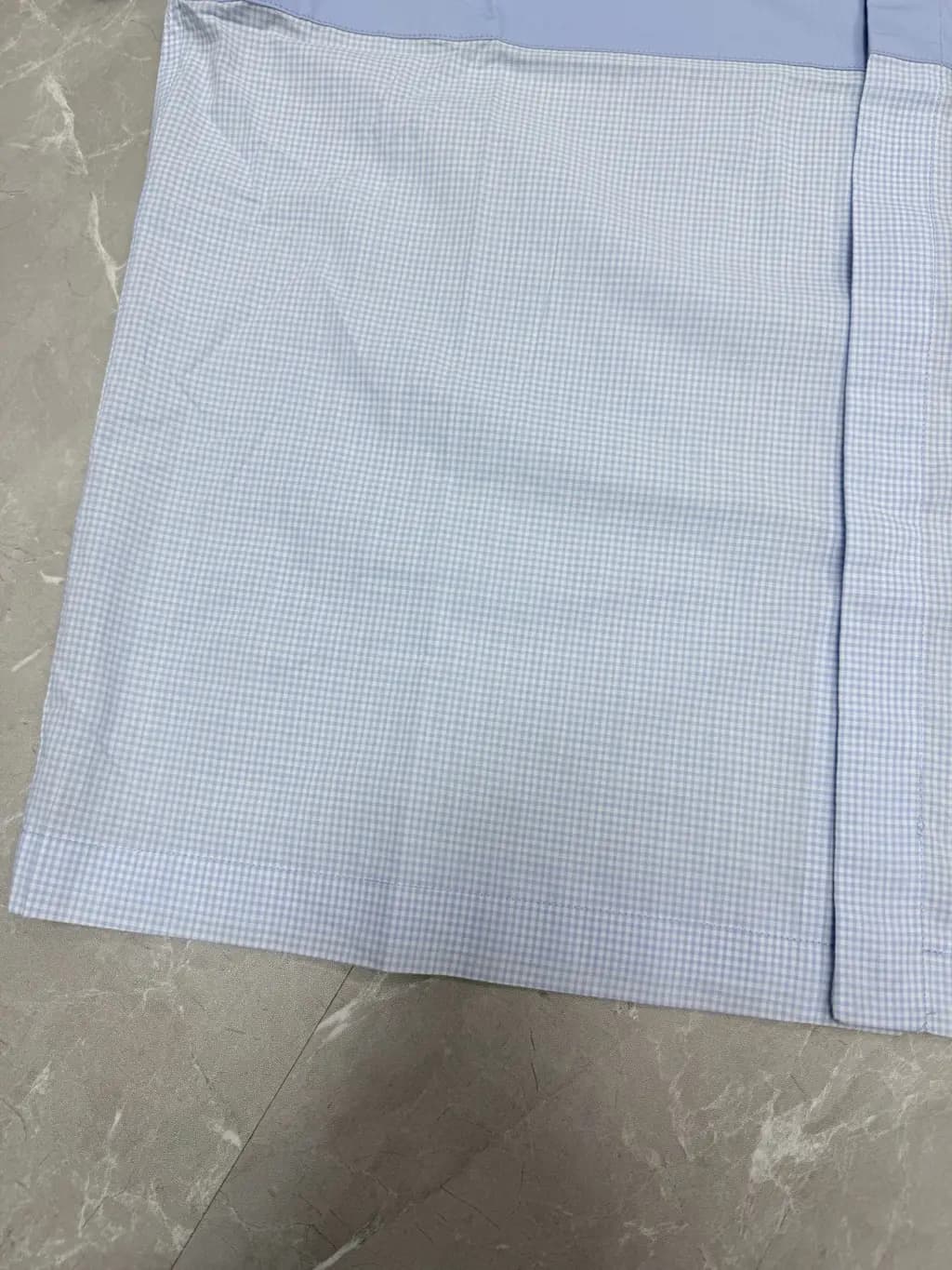 루이비통 루이비통 LV 커브 로고 체크 인서트 반팔 셔츠 상세 이미지