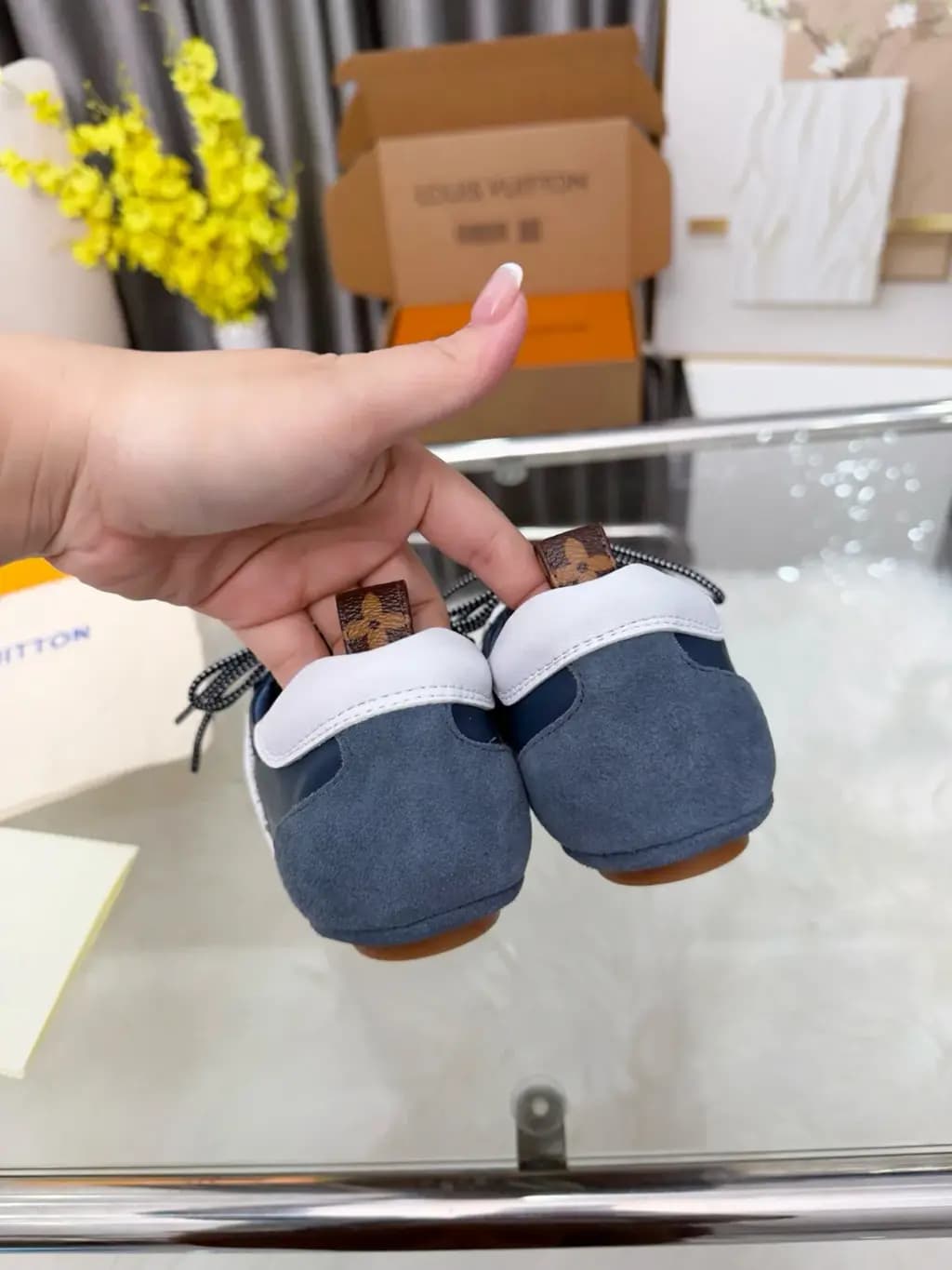 루이비통 루이비통 스니커리나 스니커즈 상세 이미지