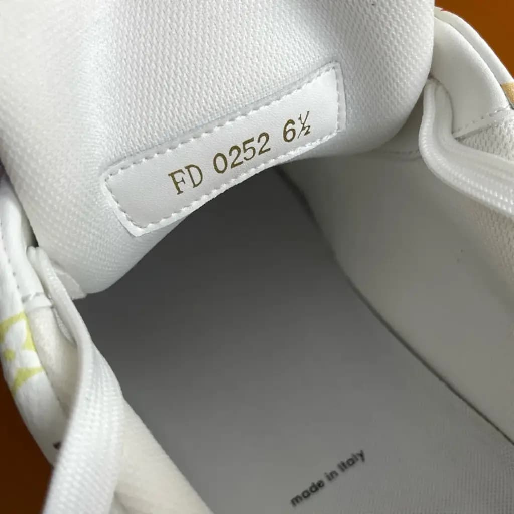 루이비통 루이비통 LV x TM LV 트레이너 여성 스니커즈 상세 이미지