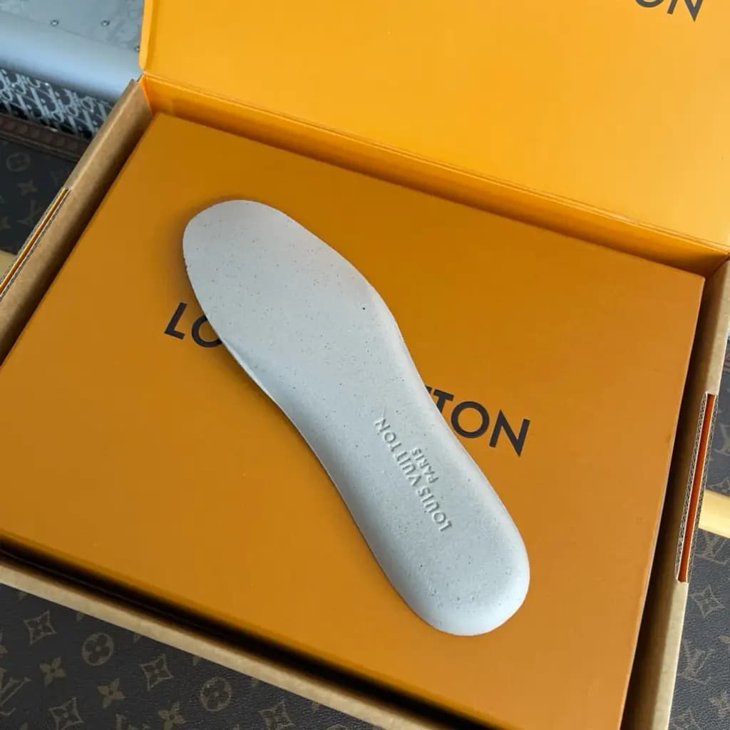 루이비통 루이비통 LV x TM LV 트레이너 여성 스니커즈 상세 이미지