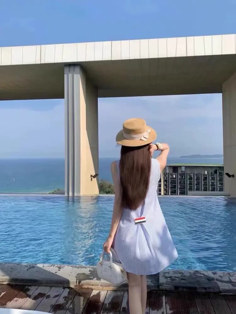 톰브라운 톰브라운 RWB 리본 타이 피터팬 칼라 스트라이프 슬리브리스 원피스 상세 이미지