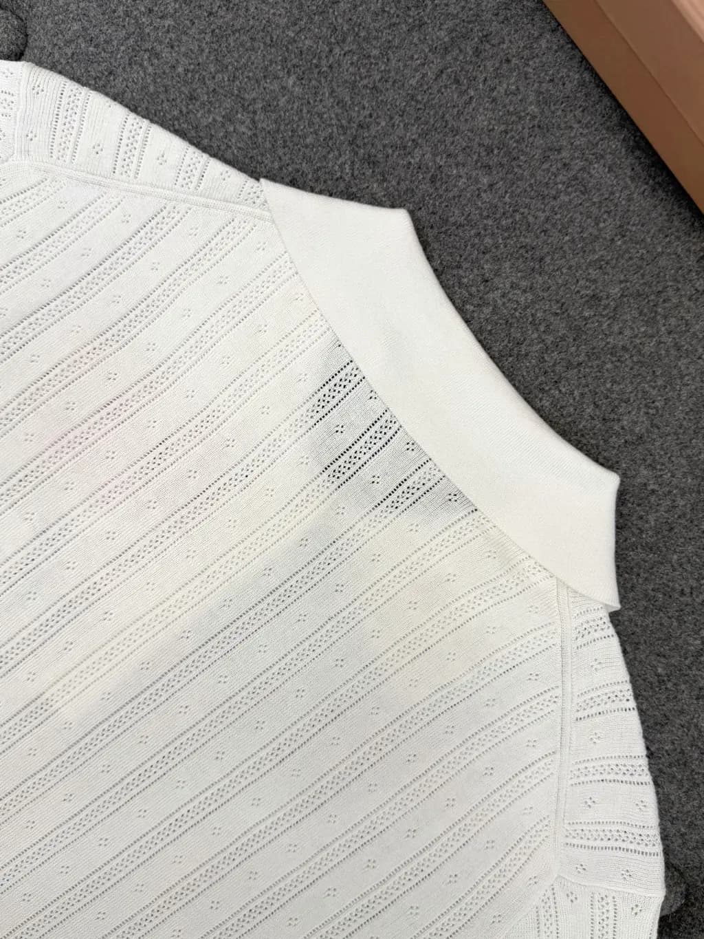 미우미우 미우미우 오픈워크 캐시미어 실크 폴로 니트 탑 상세 이미지