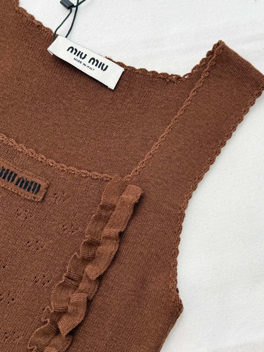 미우미우 미우미우 러플 디테일 스퀘어 넥 니트 탑 상세 이미지