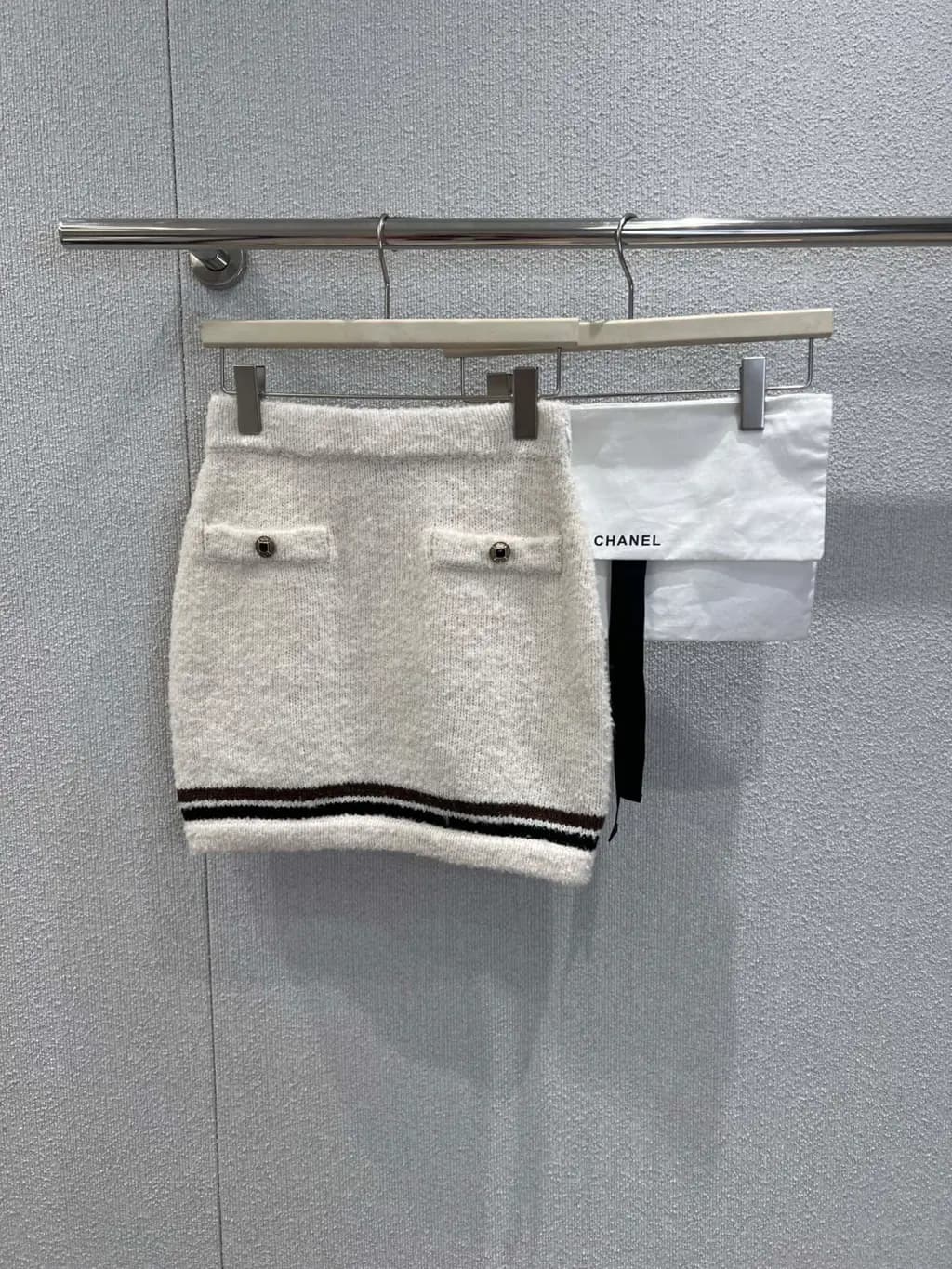 샤넬 캐시미어 블렌드 스트라이프 미니 스커트