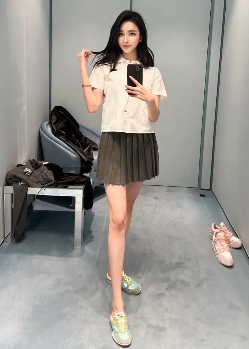 미우미우 미우미우 시그니처 플리츠 미니 스커트 상세 이미지