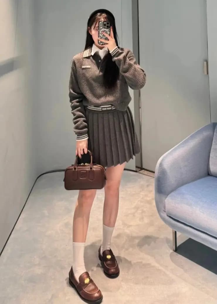 미우미우 미우미우 시그니처 플리츠 미니 스커트 상세 이미지