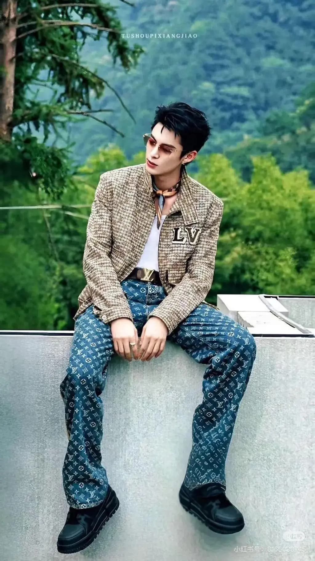 루이비통 루이비통 올오버 모노그램 자카드 데님 와이드 팬츠 상세 이미지