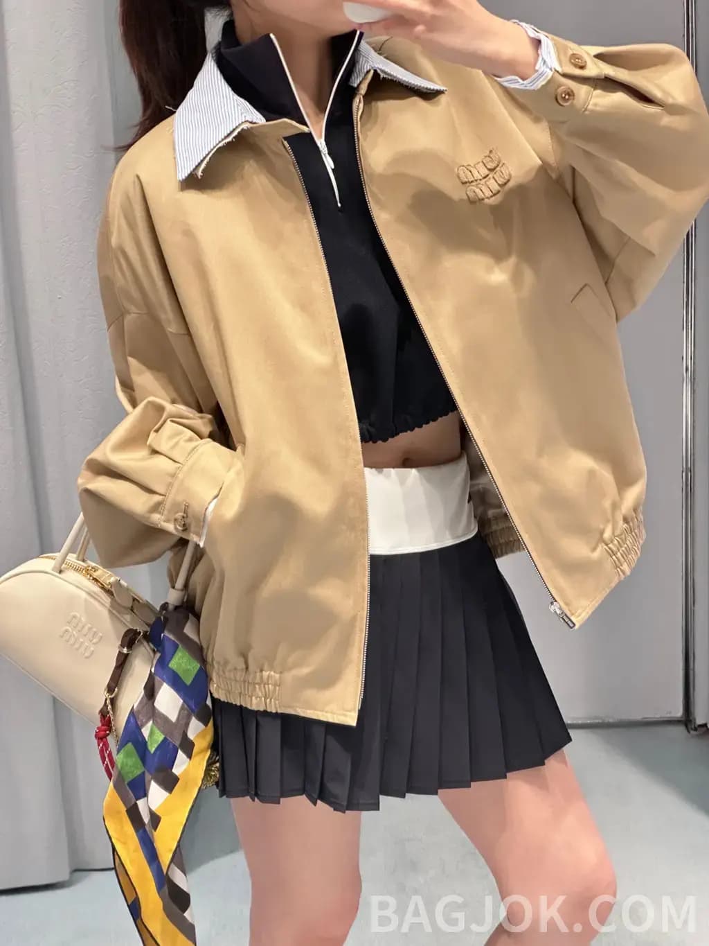 미우미우 미우미우 스트라이프 칼라 오버사이즈 데님 자켓 상세 이미지