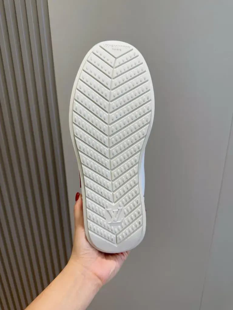 루이비통 루이비통 스니커즈 상세 이미지