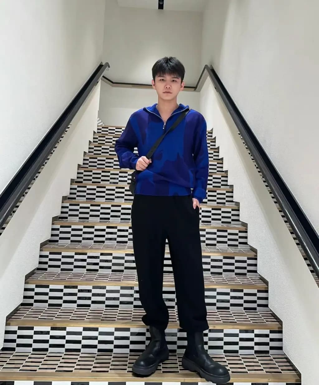 버버리 버버리 클래식 나이트 자수 트랙 팬츠 상세 이미지