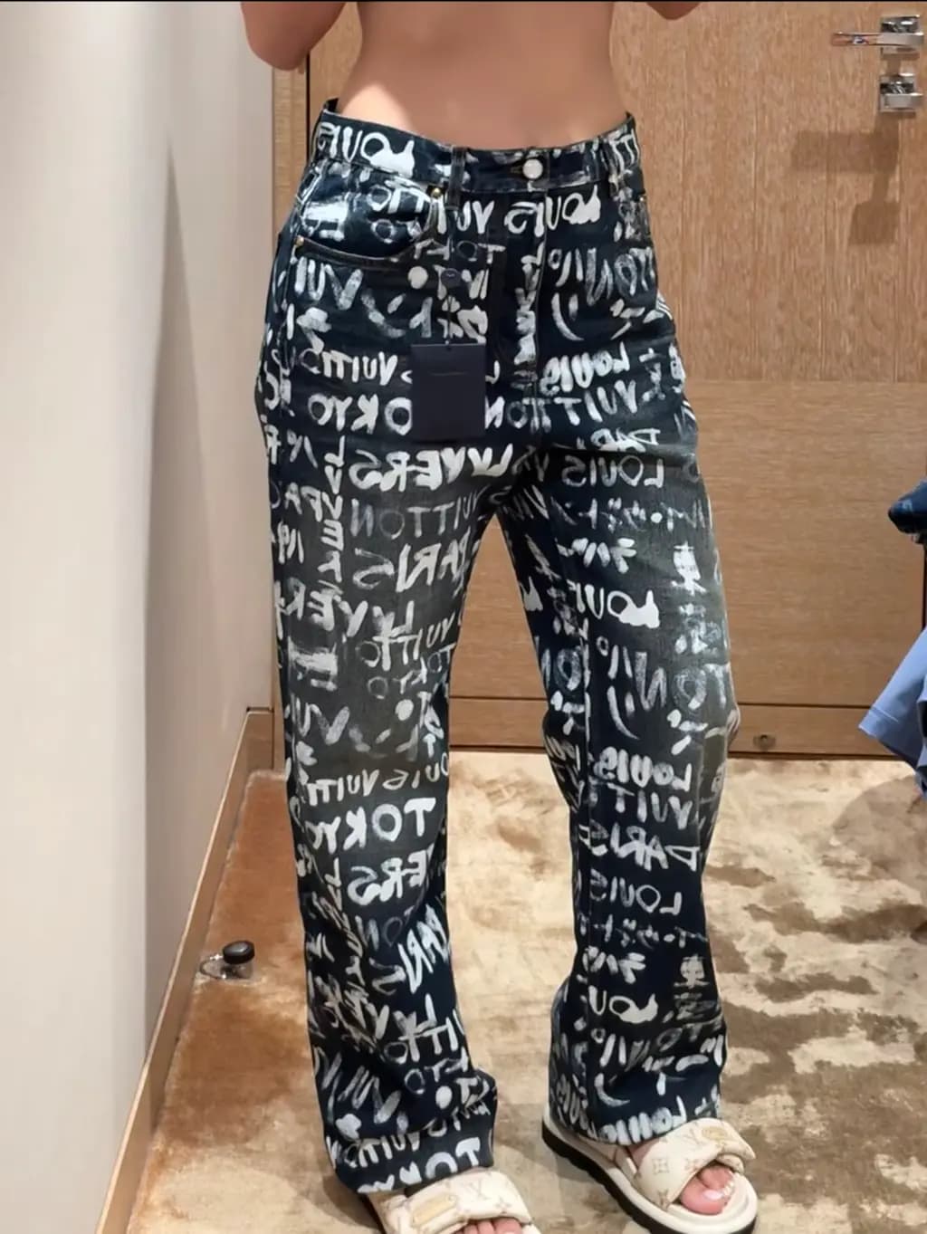 루이비통 루이비통 그래피티 올오버 데님 와이드 팬츠 상세 이미지