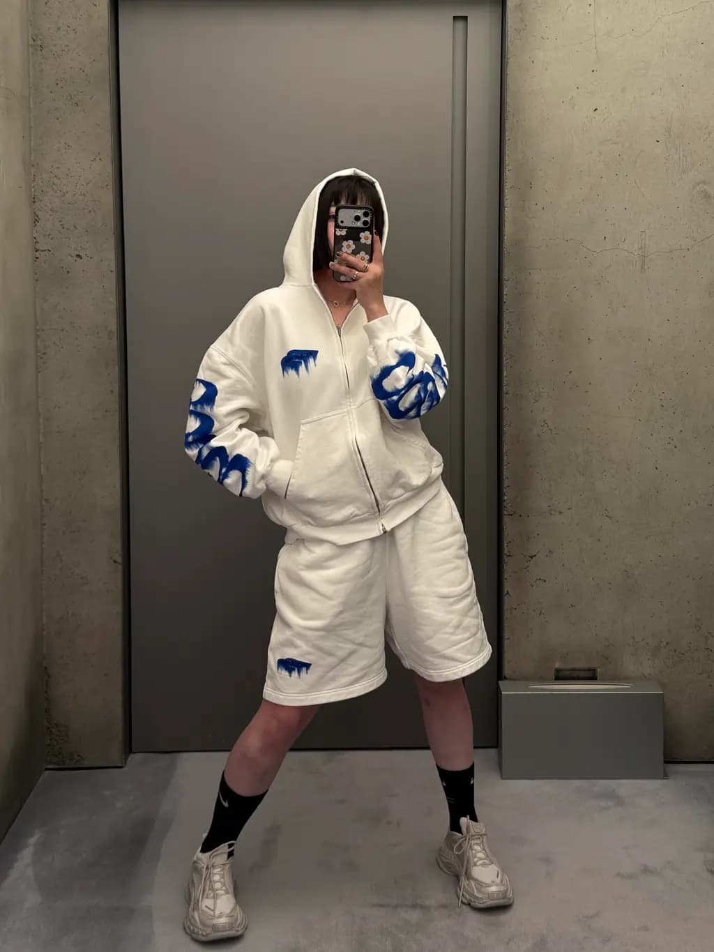 발렌시아가 발렌시아가 웨트 브러시 아트 숏팬츠 상세 이미지