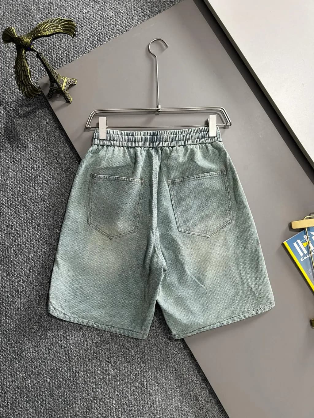 루이비통 루이비통 LV 자수 데님 숏팬츠 상세 이미지