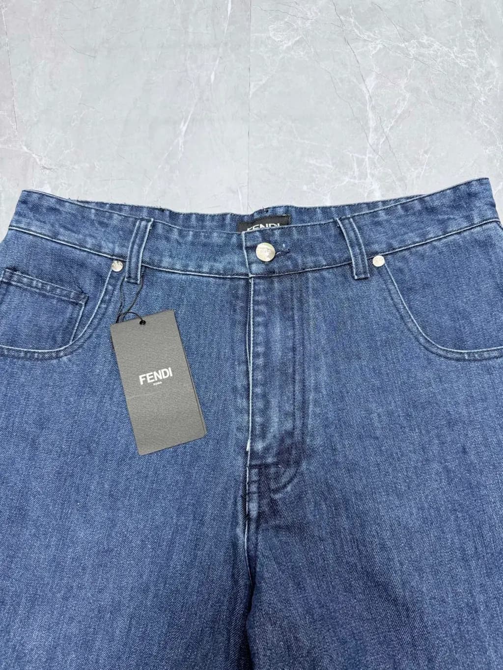 펜디 펜디 FF 패턴 데님 숏팬츠 상세 이미지